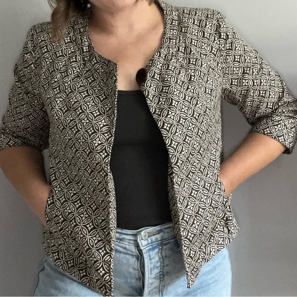 Talbots size 14 one button brown and white cropped jacket